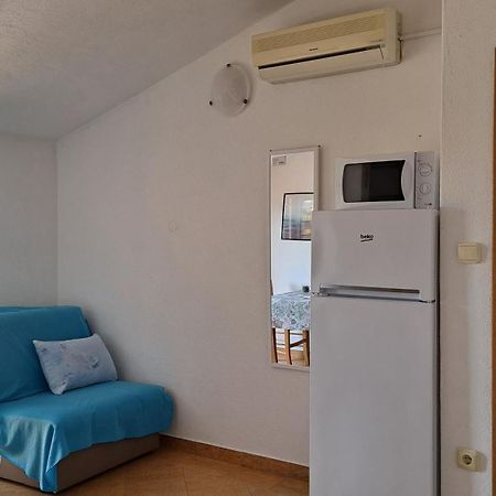 Apartment Krizanovic Malinska Exterior foto